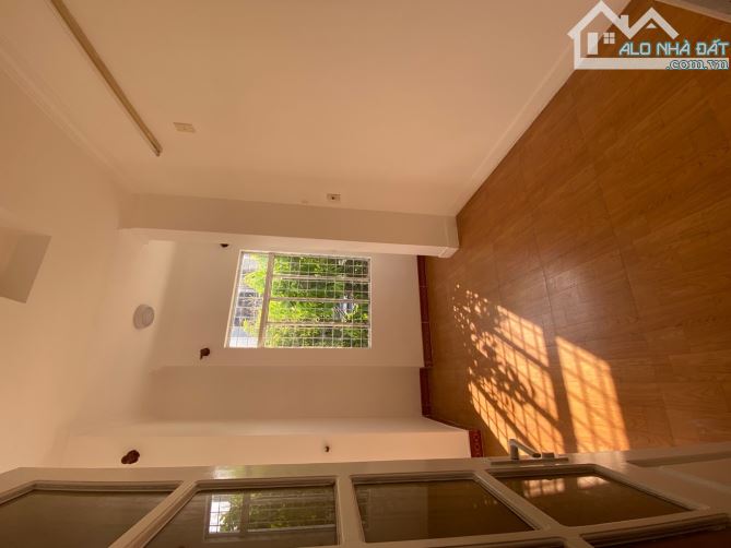 💥KHUÊ TRUNG- MẶT TIỀN - 2 TẦNG- 2 MÊ- 85m2- NHỈNH 6tỷ- GẦN NGUYỄN HỮU THỌ - 5