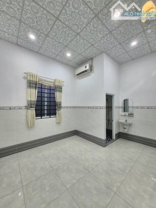 Gấp lắm rồi ! Chủ mắc nợ cần bán căn nhà 134,5m2 SHR ở Đ. Võ Văn Điều , Củ Chi  giá 648tr - 4