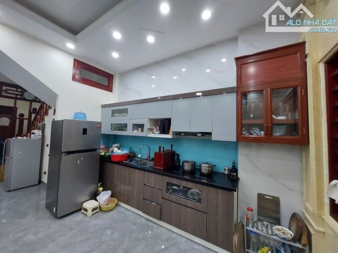 PHÂN LÔ QUÂN ĐỘI SÀI ĐỒNG, DÂN XÂY, Ô TÔ TRÁNH, NỘI THẤT XỊN, DT 42M2, 5 TẦNG, HƠN 8 TỶ - 4