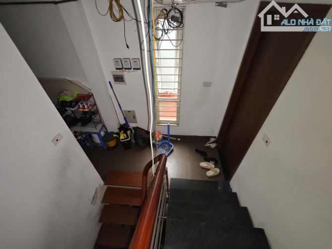 Nhà Triều Khúc, Thanh Trì, Hà Nội 45m2 dân xây 5T mt rộng, 7 phòng giá 6.7 tỷ ( tl)   M - 4