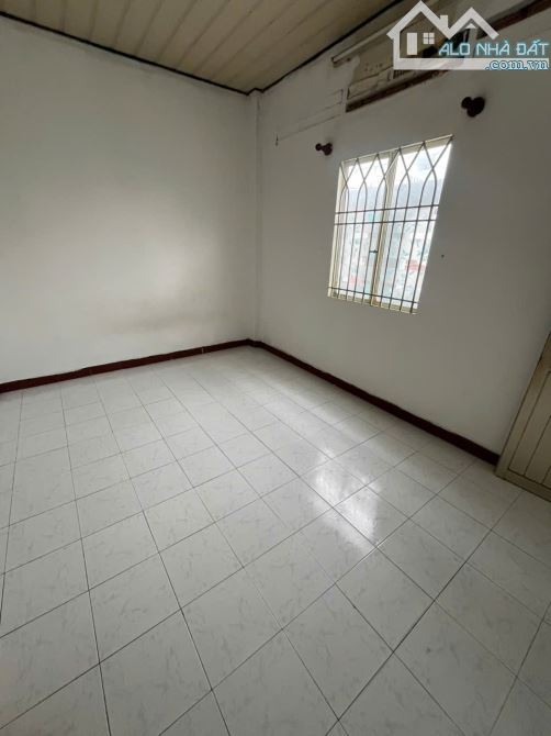 NP328 Bán nhà trung tâm Tp.Biên Hoà DTXD :60m2 -SHR hoàn công - Đường oto - 4