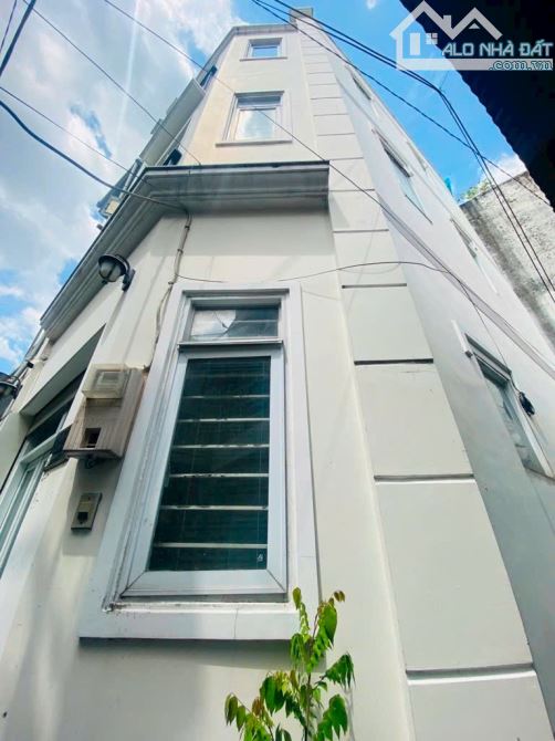 💥✨🏠NHÀ 3 TẦNG 2 MẶT THOÁNG HẺM 5M XE HƠI ĐỖ CỬA.NỘI THẤT ĐẸP - CHO THUÊ 13TR HĐ CÒN 1 NĂ - 5