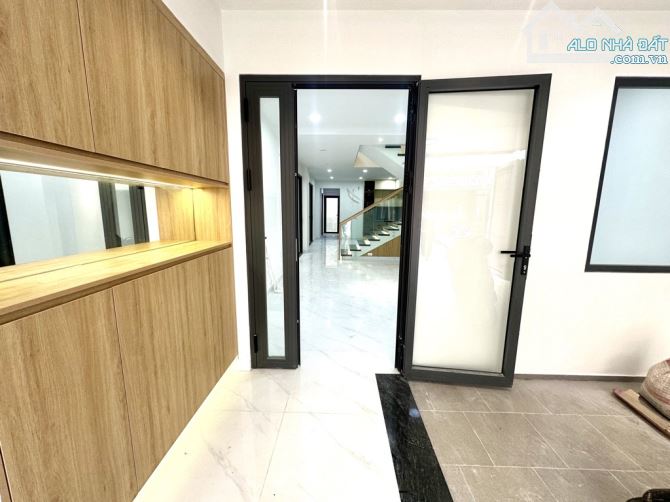 Bán nhà mới, Phường Tân Kiểng. 100m2 - ngang 5m - mặt tiền nhựa 8m - 5