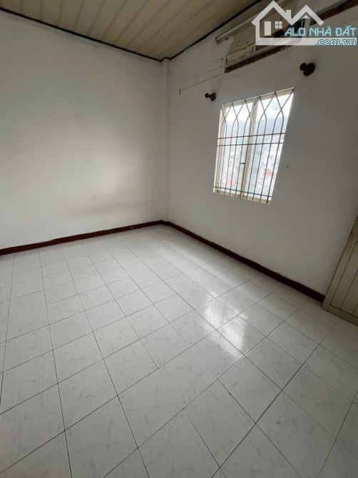 Bán nhà trung tâm Tp.Biên Hoà DTXD :60m2 -SHR hoàn công - Đường oto Vf3 - 5