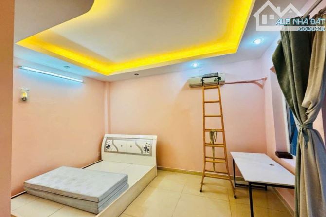 Bán nhà hẻm 4m Thoại Ngọc Hầu, Tân Phú, 5m x 11m, 52 m², khu cao cấp - Giá 8.3 tỷ TL - 5