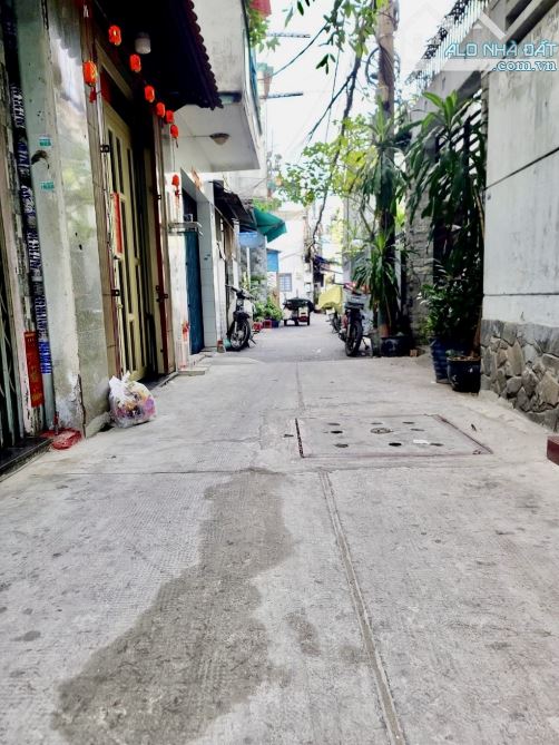 Bán nhà VIP Quận 6 - 2 tầng 42m2 - Hẻm 3m - Sổ HOÀN CÔNG ĐỦ - 5