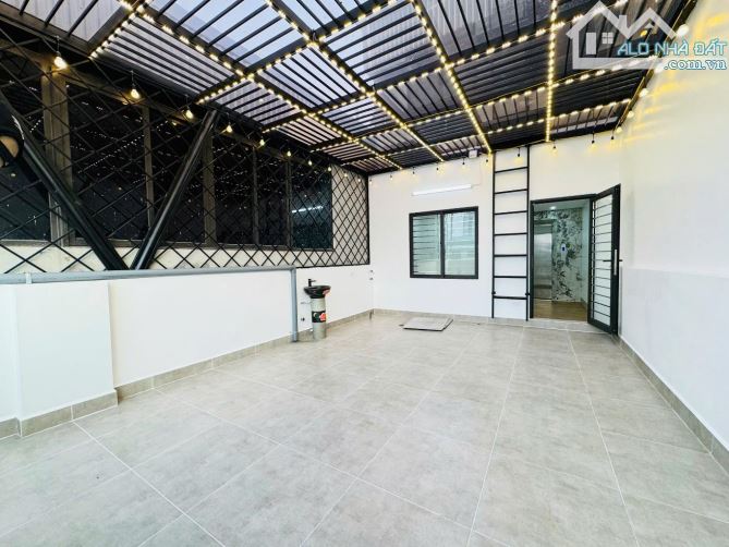 Bán nhà Hoàng Như Tiếp-Long BIên,Lô Góc,Gara 2oto, DT 70m,MT 4,6M, GIá 14,9 tỷ - 5