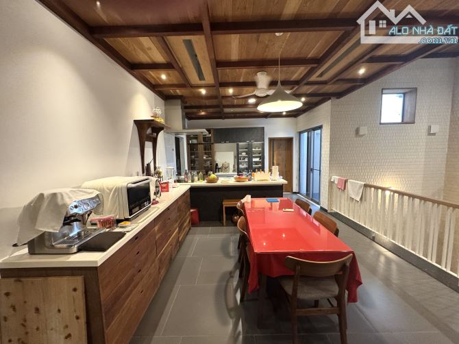 Biệt thự 3 tầng 2 mặt tiền đường Vũ Văn Cẩn - 800m2 - ngang 40 - Ngũ Hành Sơn - Giảm 5 Tỷ - 6