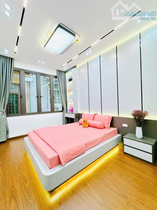 Bán nhà Phú Mỹ Lô góc ngõ rộng thênh thang 30 m ra phố .36 m2 giá 7.. Tỷ - 6