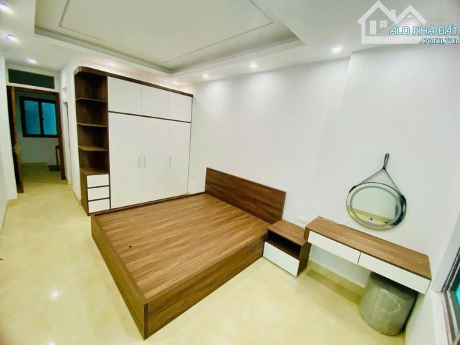BÁN GẤP GIÁ HỜI NHÀ THANH LÃM PHÚ LƯƠNG HÀ ĐÔNG 31m 5 tầng chỉ 4,x tỷ - 6