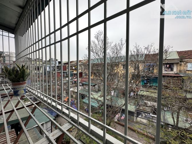 820 TRIỆU – 30M2 – TẬP THỂ PHỐ 8/3 - 7
