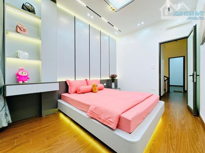Bán nhà Phú Mỹ Lô góc ngõ rộng thênh thang 30 m ra phố .36 m2 giá 7.. Tỷ - 7
