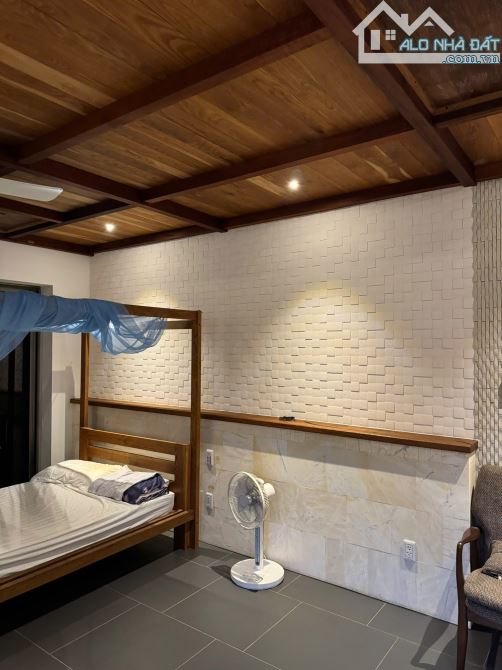 Biệt thự 3 tầng 2 mặt tiền đường Vũ Văn Cẩn - 800m2 - ngang 40 - Ngũ Hành Sơn - Giảm 5 Tỷ - 8