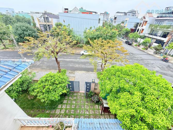 Biệt Thư View Sông GD1 NVA! Bán Nhanh Căn BT 3 Tầng - Góc - Đẳng Cấp 400m2 Ngang 18m - Ở N - 8