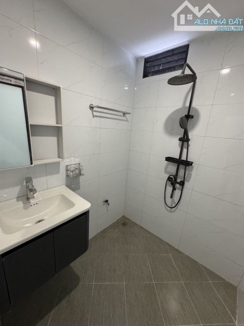 BÁN NHÀ KIM NGƯU – NHÀ ĐẸP LONG LANH – 1 NHÀ RA Ô TÔ – GIÁ CHỈ 6.X TỶ! - 9