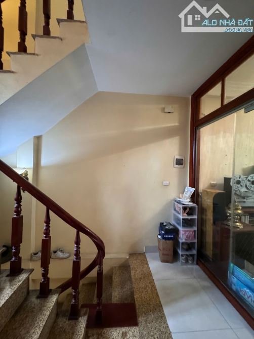 Bán gấp nhà MP Trần Khát Chân HBT,đường 2 chiều,vỉa hè đá bóng,kinh doanh đỉnh, chỉ 28 tỷ