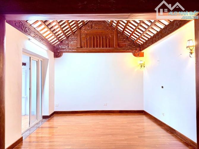 BÁN BIỆT THỰ NHÀ VƯỜN PHỐ VŨ TRỌNG PHỤNG 141M2- 4 TẦNG - MT9M- 70 TỶ