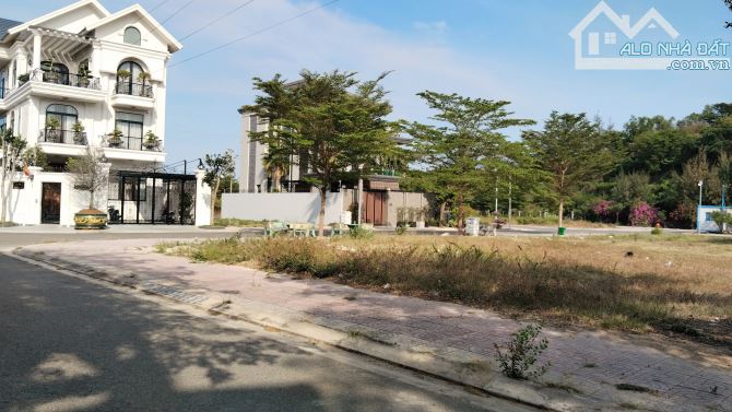 Bán lô đất biệt thự Dự án tây 3/2 phường 11 TP vũng tàu giá 45tr/m2