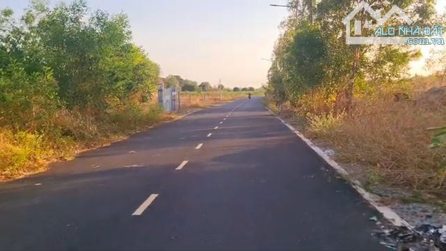Cần bán gấp lô đất đẹp, đường nhựa, phường Tân Hòa, tp Phú Mỹ, Bà Rịa Vũng Tàu