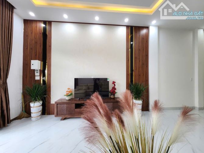 ♦♦♦HÒA MINH - NHÀ MỚI ĐẸP 100% - VỊ TRÍ ĐẮC ĐỊA - KINH DOANH TỐT🌟🌟  ✅ Diện tích: 72m²(