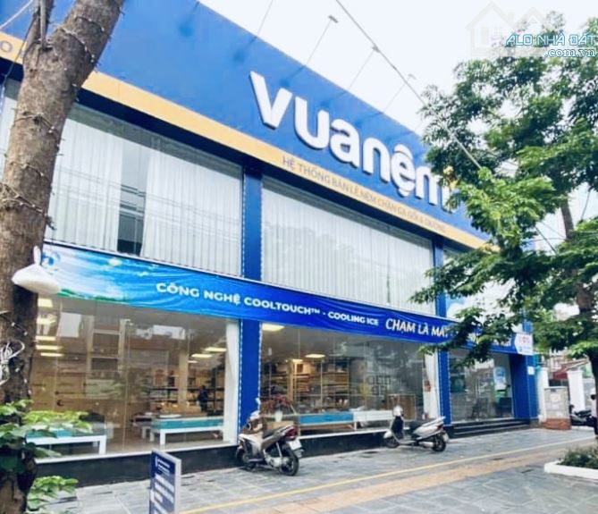 Bán gấp nhà mặt phố Phạm Văn Đồng - 500m2 x nhà C4 - mt 16m - xây dựng mọi mô hình