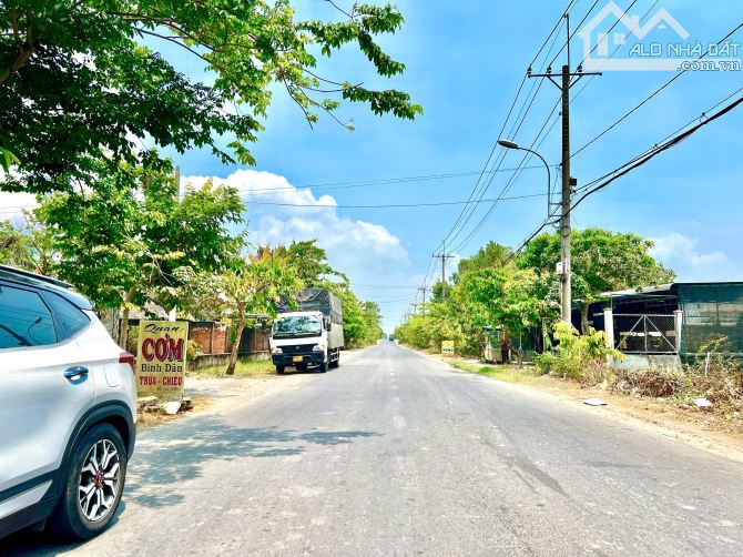 🔥Hạ 500 Triệu - Đất 560m2 Thổ Cư bán 2,1 Tỷ, đường ô Tô cách Tỉnh Lộ 2 chỉ 100m gần Chợ