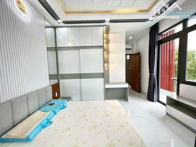 Hẻm xe hơi cách Hoàng Trọng Mậu chỉ 10m, 2 tầng, 85m2, 247 Trần Xuân Soạn, Tân Hưng Quận 7
