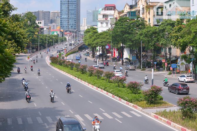 BÁN NHÀ MẶT PHỐ TRẦN DUY HƯNG 100M -  VỈA HÈ RỘNG - KINH DOANH - 8 TẦNG - THANG MÁY- VP