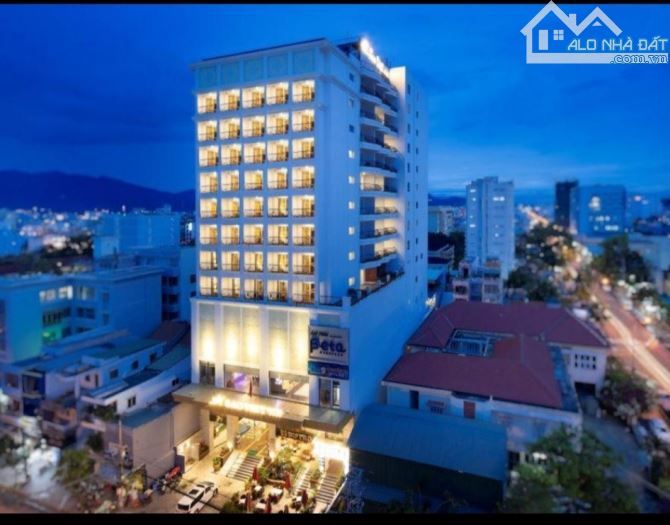 Cho thuê khách sạn 4 sao trung tâm Bến Nghé Quận 1