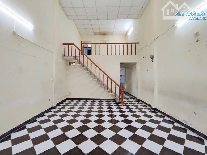 📌📌📌Làm việc trực tiếp!!!🏫 Bán nhà cấp 4 gác lửng đúc. Kiệt oto 98 Nguyễn Tri Phương