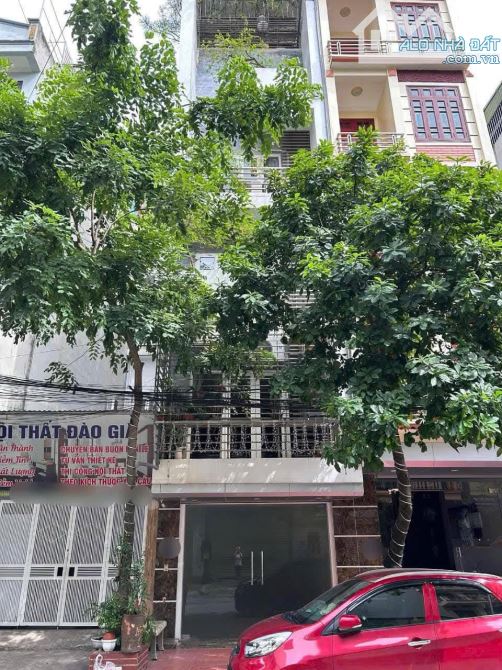 Bán gấp trong tuần! Nhà 6 tầng không lỗi, mặt tiền 5m - Giá tốt nhất khu Ngô Thì Nhậm!