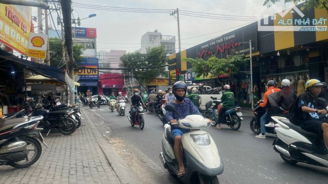 Bán nhà mặt tiền kinh doanh lâm văn bền quận 7 giá 35tỷ