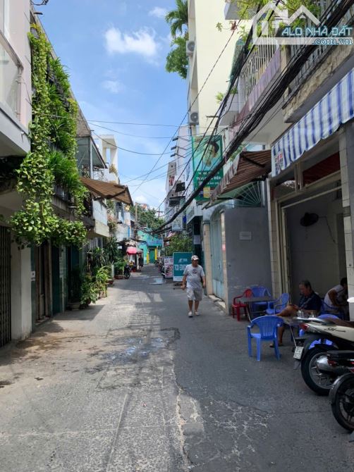 HẺM BA GÁC TẬN CỬA - 51M2, 3 PHÒNG NGỦ, GIẾNG TRỜI THÔNG THOÁNG - PHƯỜNG 1, QUẬN 8