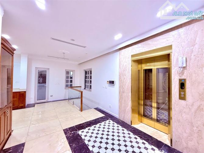 BÁN BIỆT THỰ NHÀ VƯỜN PHỐ VŨ TRỌNG PHỤNG 141M2- 4 TẦNG - MT9M- 70 TỶ - 11