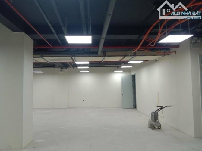 Cần Bán tòa nhà mặt phố Tam Trinh, Hoàn Mai DT sổ 450m2 x 6T, MT 15m, Giá 120 tỷ - 1