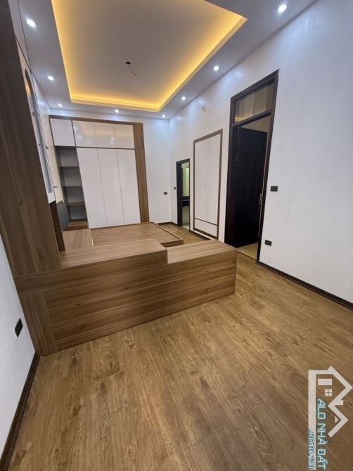 💜💜💜NHÀ ĐẸP Ở NGAY -40m2- NGÕ RỘNG THOÁNG - TK ĐẸP ĐỦ CÔNG NĂNG - Ô TÔ ĐỖ - 1