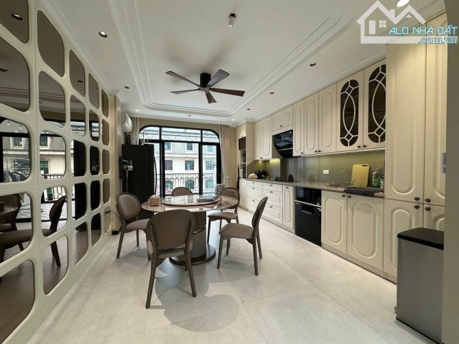 PHÂN LÔ VIP HÀO NAM 6T THANG MÁY, 2 Ô TÔ TRÁNH KINH DOANH ĐỈNH, 1 NHÀ RA PHỐ 18.6 TỶ 50m2 - 1