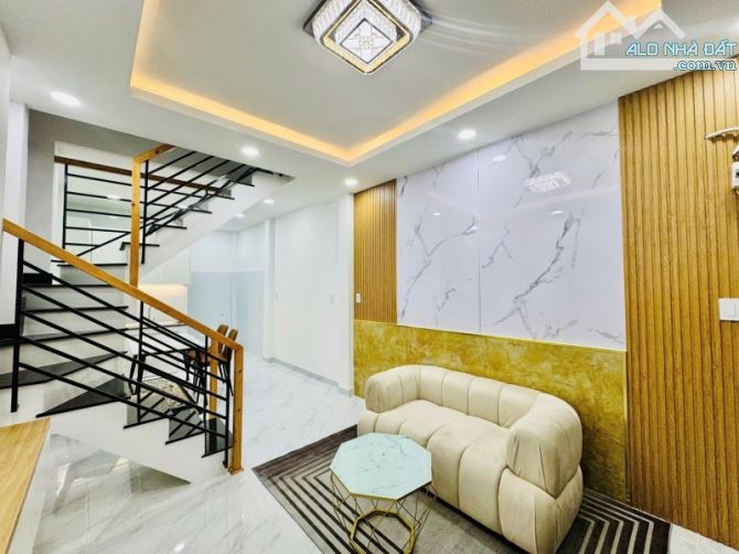 HẺM XE HƠI THÔNG - KHU VIP BÙI ĐÌNH TUÝ - NHÀ MỚI ĐẸP - TẶNG HẾT NỘI THẤT - GIÁ 4.99 TỶ - 1