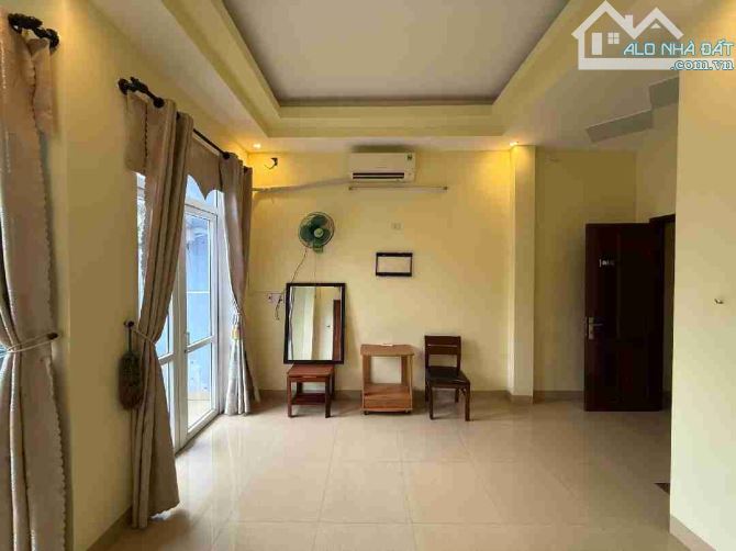 🏡 BÁN NHÀ 3 TẦNG CÙ CHÍNH LAN DT 137M² - NGANG HƠN 7M - NHÀ CHƯA QUA ĐT 🌟 - 1