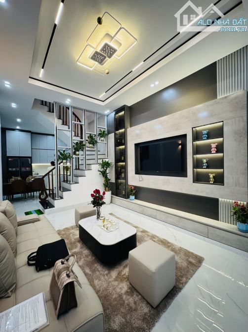 Bán gấp nhà Trần Bình, Cầu Giấy, nhà đẹp 4 tầng full nội thất, 35m, 4T, chỉ 8.6 tỷ. - 1