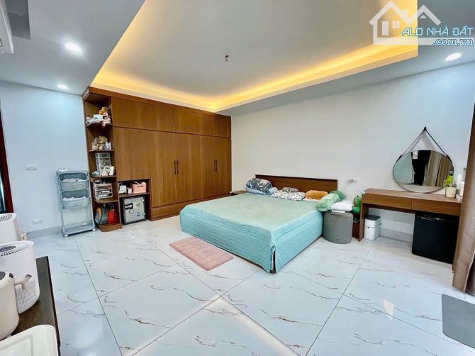 BÁN NHÀ LIỀN KỀ NGUYỄN CƠ THẠCH – VỈA HÈ – Ô TÔ TRÁNH – THANG MÁY – KHU DÂN TRÍ CAO - 1