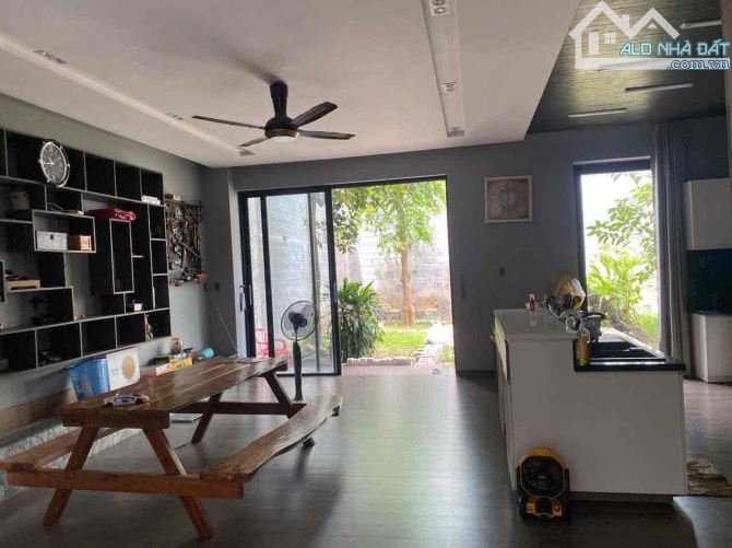 Chủ bán căn biệt thự hơn 300m ngay biển Mỹ Khê gần cầu Rồng - 1