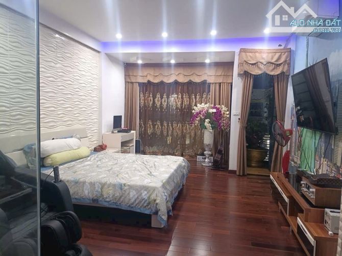 🏡 GIÁ RẺ NHẤT KHU VỰC: NHÀ 4 TẦNG MẶT PHỐ LÊ THANH NGHỊ–HẢI CHÂU  KINH DOANH ĐỈNH! - 1