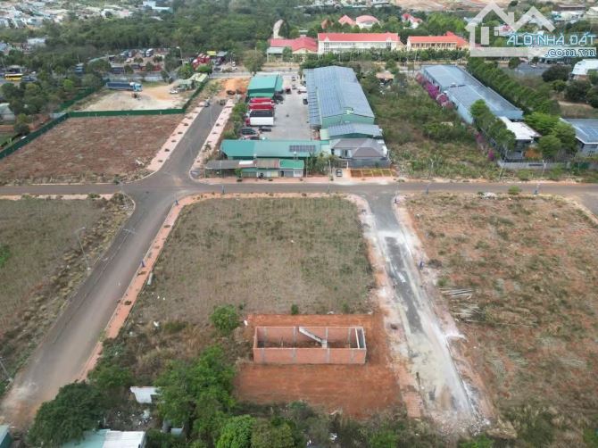 Đất đấu giá Thủ Khoa Huân ngay siêu thị BigC - 1