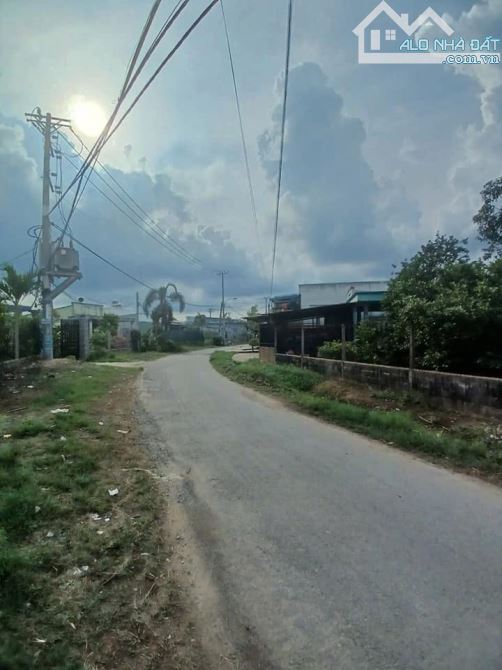 CẦN BÁN LÔ ĐẤT 5*30 có (150m2) SHR, Tân Phú Trung, Củ Chi. Giá 1,9 tỷ - 1