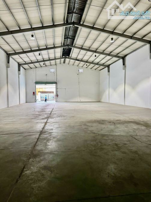 Cho Thuê Kho Xưởng 17 x 42m Tân Thới Nhất Phan Văn Hớn Quận 12 đường Xe contaire - 1