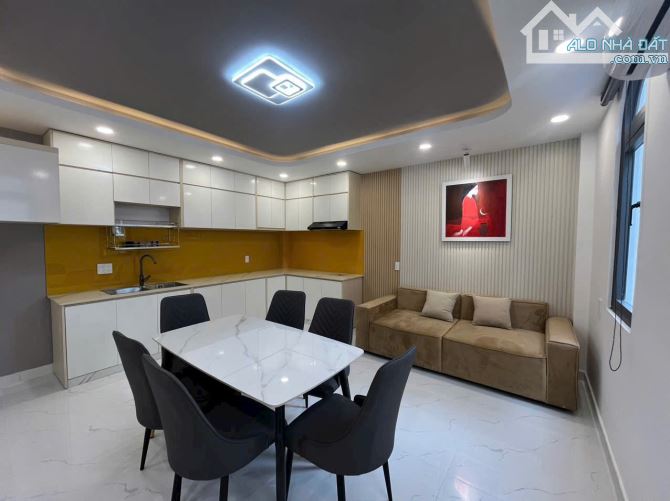 Bán nhà HXH, căn góc 2 mặt đường Nơ Trang Long, 40m2, trệt 3 lầu. Full nội thất đẹp giá 8. - 1