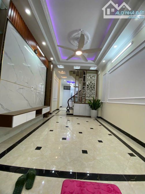 Trả trước 1.5 tỷ sở hữu ngày nhà đẹp view hồ cực sang. 4Tx50m2 giáp Quận Hà Đông - 1
