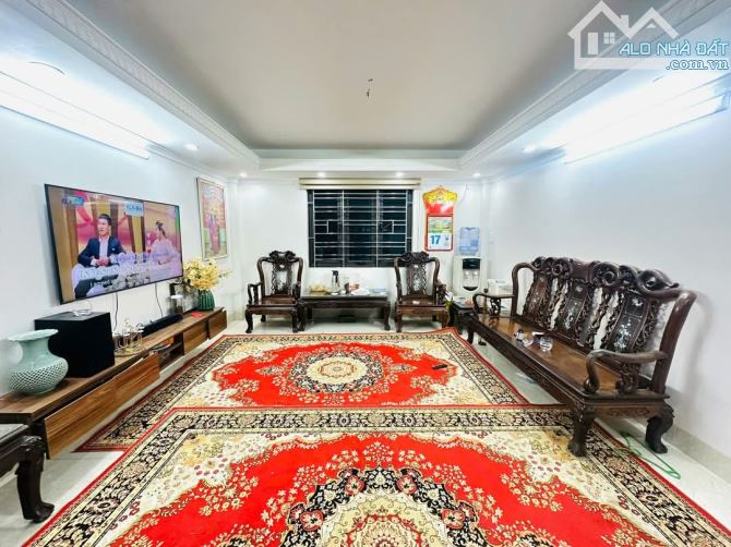 Bán nhà phân lô Phùng Chí Kiên 70m2, 4 tầng, 20m ra phố gara ô tô, kinh doanh, chỉ 21 tỷ. - 1