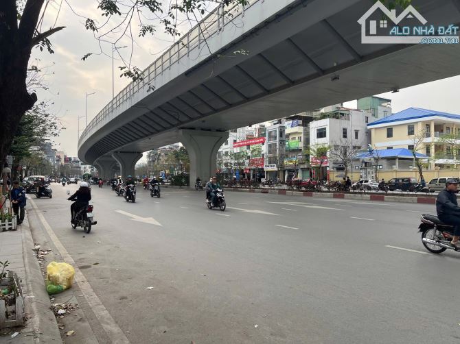 MINH KHAI HAI BÀ ỶUNG 105M 40 TỶ 5 TẦNG MT 4,3M VỊ TRÍ MẶT PHỐ TO RỘNG ĐẸP NHẤT NHÌ HÀ NỘI - 1